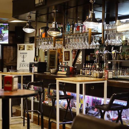 Hospedium Dlj Hostal Ben Nassar Arjona Exteriér fotografie